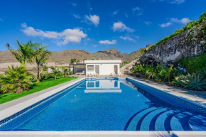 Cliff Haven Sea View Apartment - Adults Only